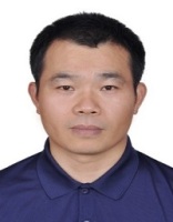 李忠义 照片