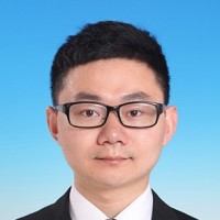 黄炜霖 照片