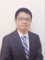 肖华平 照片