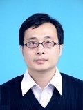 尹良 照片