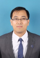 李成华 照片