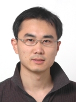 李明 照片