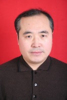 王富华 照片