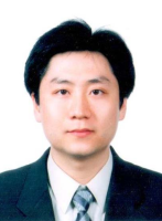 姜虎林 照片