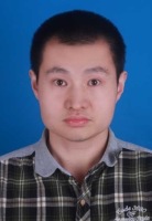 卢杨 照片