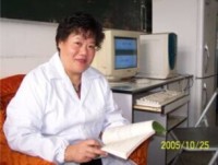 严拯宇 照片