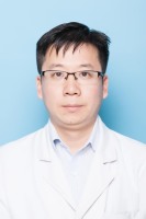 高鑫 照片