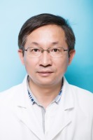 黄志雄 照片
