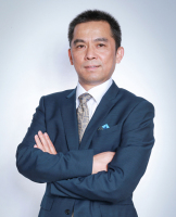 邓建新 照片