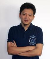 刘震 照片