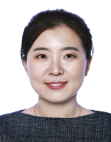 吕梦醒 照片