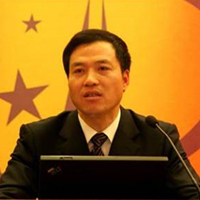 来小鹏 照片