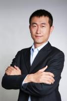 王辉 照片