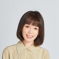 尹泠然 照片