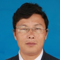 李越 照片