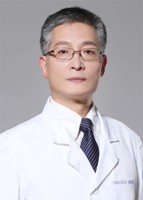 晁明 照片