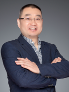 曹宇 照片