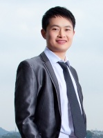 方恺 照片