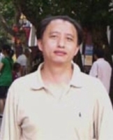 李伟 照片
