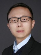 何衍 照片