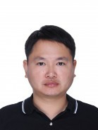 胡亮 照片