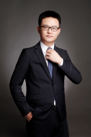 李润生 照片