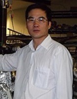 李宏年 照片