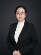 聂曼 照片
