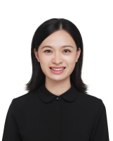 田雷瑜 照片
