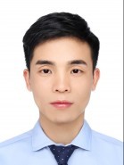 万华平 照片