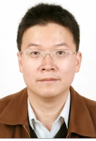 吴坚 照片