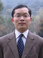 吴春明 照片