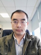 王小华 照片