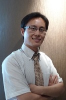 杨必安 照片