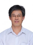 尹兆正 照片