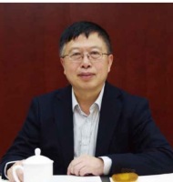 闫克平 照片