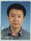 卓新 照片