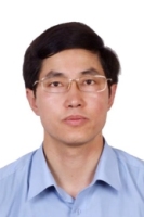 张忠 照片
