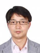 周江洪 照片