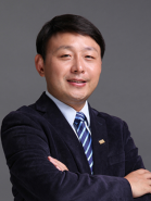 郑刚 照片