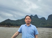 陈振龙 照片