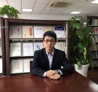 董文辉 照片