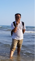 房旭 照片