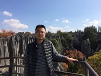 李秋成 照片