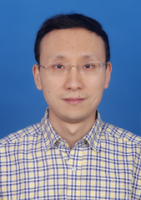 白亮 照片