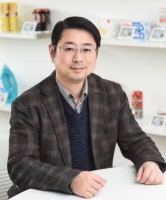 肖亮 照片