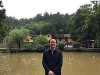 叶肖华 照片