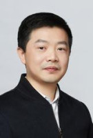 何德峰 照片