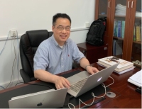 刘建华 照片