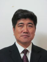 岑岗 照片